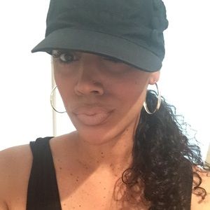 Meet your Posher, Alycia